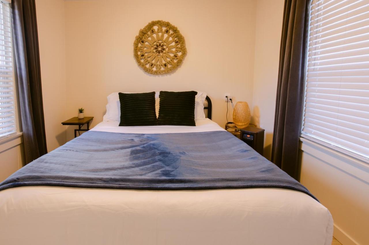 Waterfront River Apartments Rogue River Экстерьер фото