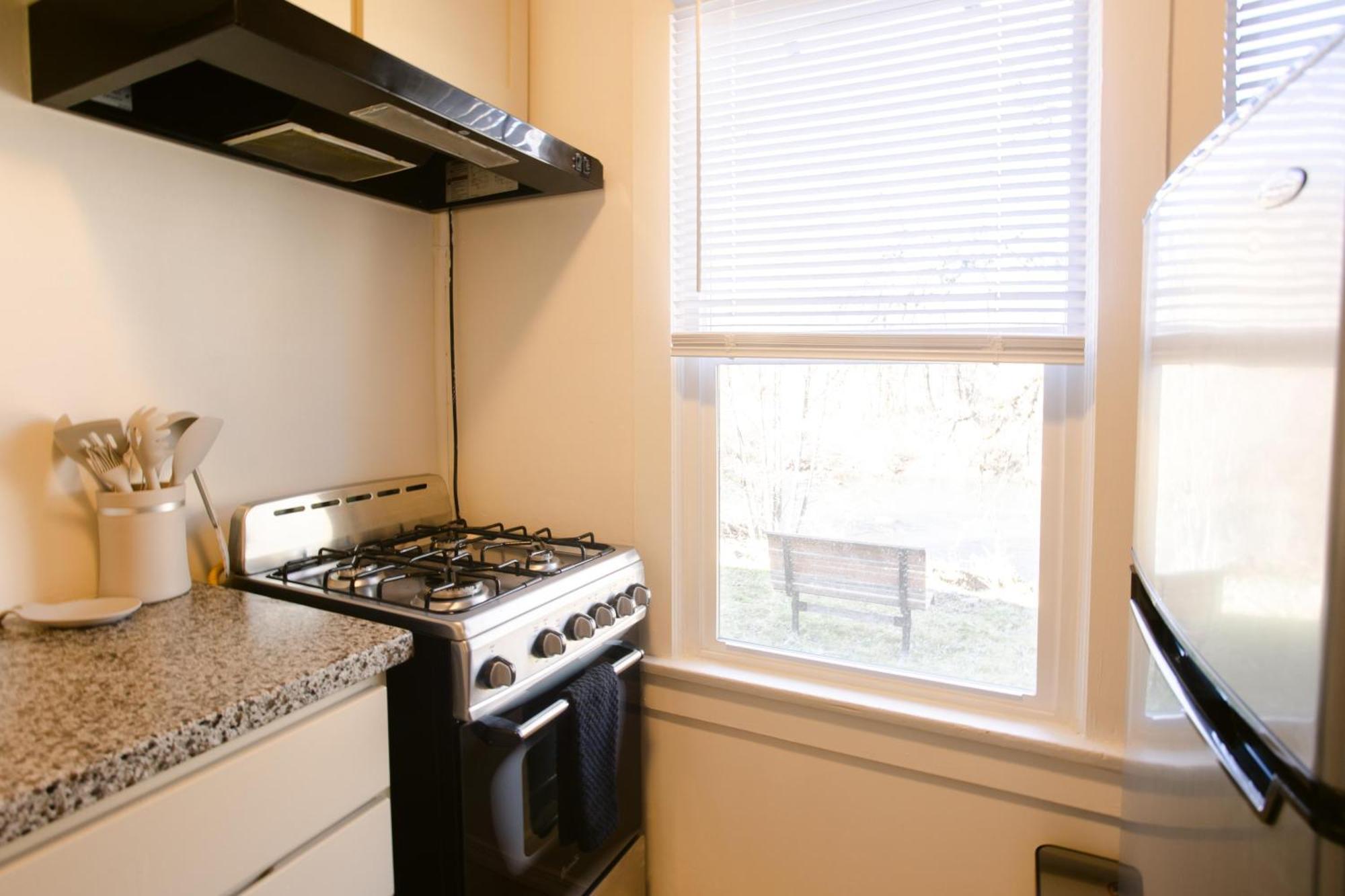 Waterfront River Apartments Rogue River Экстерьер фото